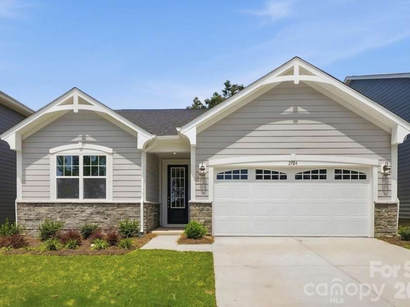 2724 Phoenix Court, Gastonia, NC 28052.  MLS# CAR4353552, YatesRealty ID 2910. 