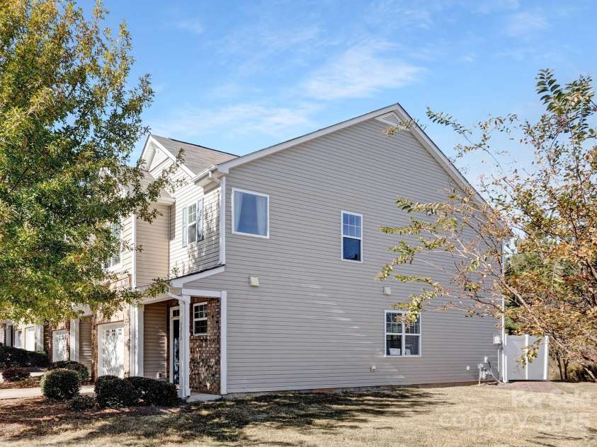 3230 Yarmouth Lane, Gastonia, NC 28056.  MLS# CAR4266370, YatesRealty ID 2910. 