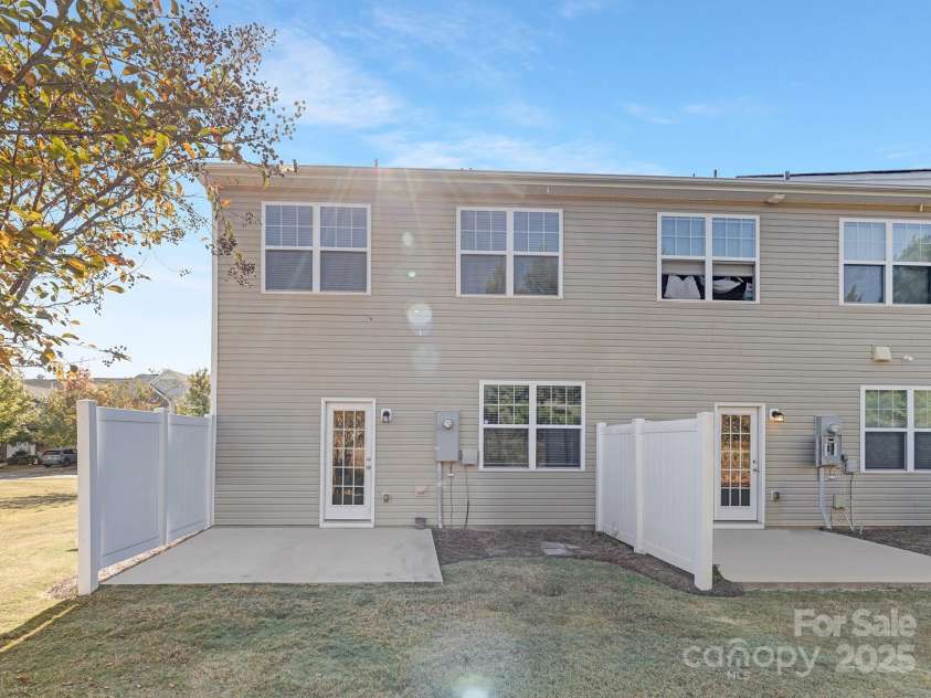 3230 Yarmouth Lane, Gastonia, NC 28056.  MLS# CAR4266370, YatesRealty ID 2910. 