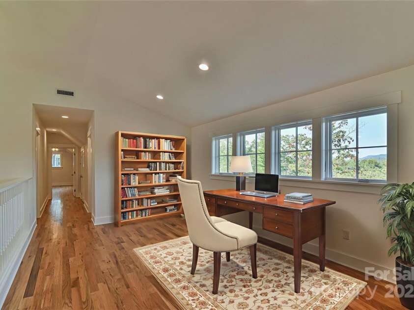 71 Crossings Circle, Fairview, NC 28730.  MLS# CAR4306682, YatesRealty ID 2910. Upstairs Loft Area