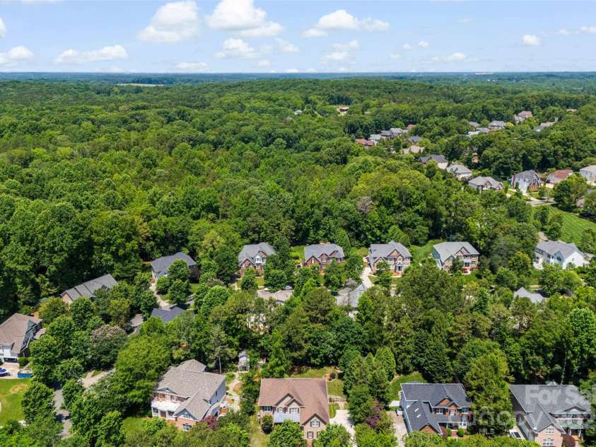 6300 Latta Springs Circle, Huntersville, NC 28078.  MLS# CAR4260746, YatesRealty ID 29101. 