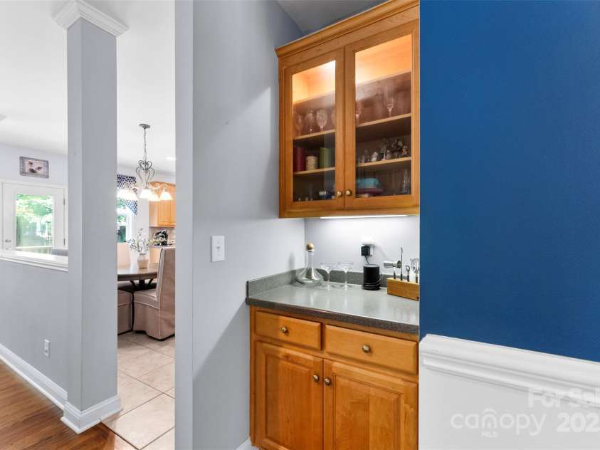 6300 Latta Springs Circle, Huntersville, NC 28078.  MLS# CAR4260746, YatesRealty ID 29101. Bar off of dining room