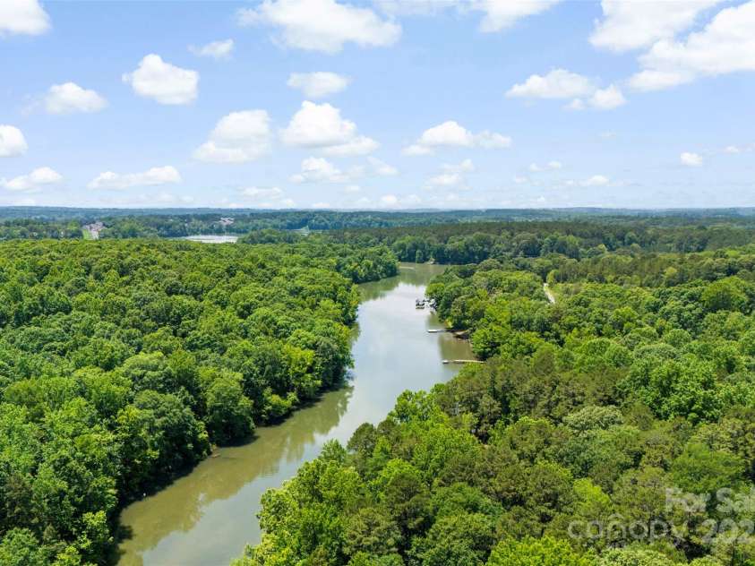 6300 Latta Springs Circle, Huntersville, NC 28078.  MLS# CAR4260746, YatesRealty ID 29101. Moutain Island Lake is just steps away!