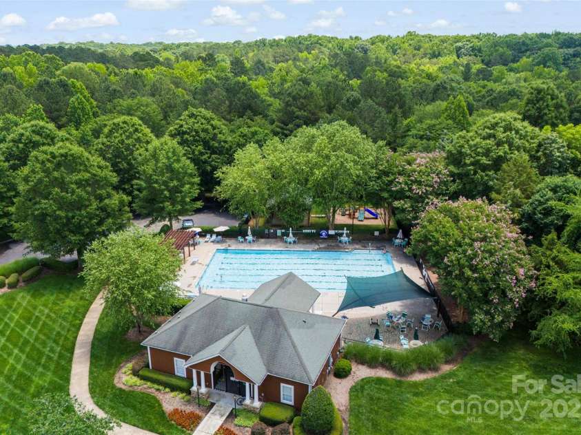 6300 Latta Springs Circle, Huntersville, NC 28078.  MLS# CAR4260746, YatesRealty ID 29101. Neighborhood pool, HOA hosts monthly events such as movie nights, food truck Fridays and more!
