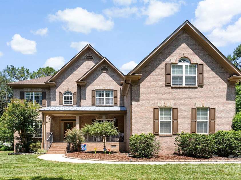 6300 Latta Springs Circle, Huntersville, NC 28078.  MLS# CAR4260746, YatesRealty ID 29101. Welcome to 6300 Latta Springs Cir
