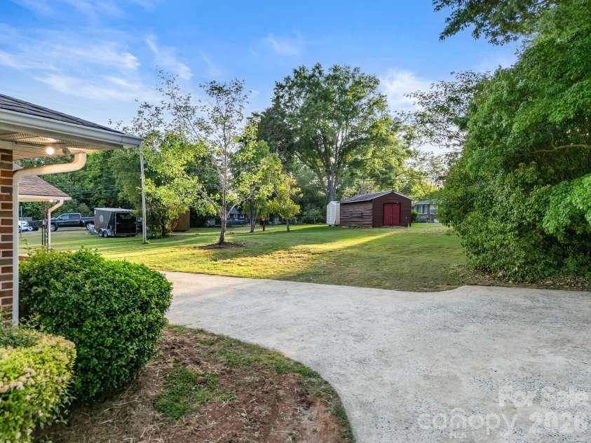1447 Sullivan Street, Rock Hill, SC 29730.  MLS# CAR4362213, YatesRealty ID 29104. EXPANSIVE YARD