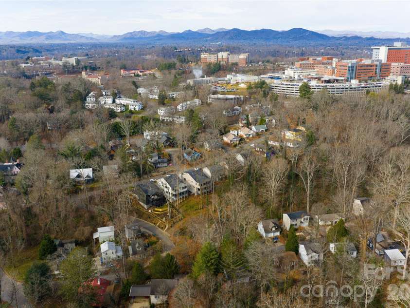 110 Unadilla Avenue, Asheville, NC 28803.  MLS# CAR4249602, YatesRealty ID 29105. 