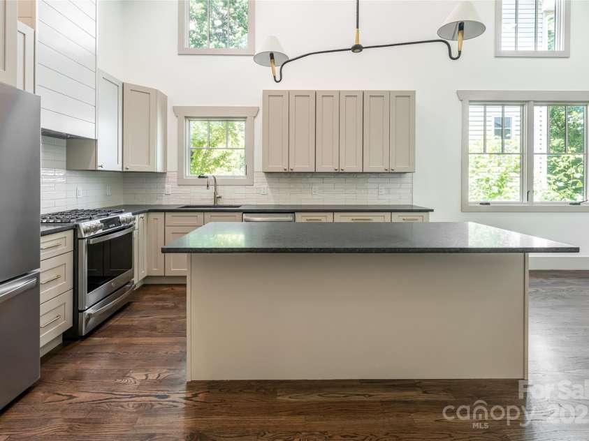 110 Unadilla Avenue, Asheville, NC 28803.  MLS# CAR4249602, YatesRealty ID 29105. Kitchen