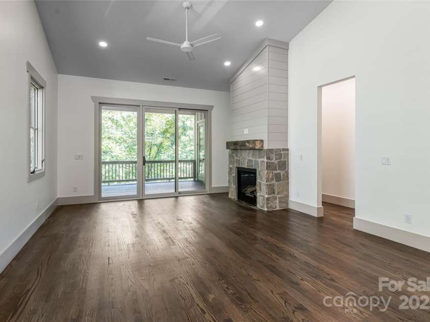 110 Unadilla Avenue, Asheville, NC 28803.  MLS# CAR4249602, YatesRealty ID 29105. Living room