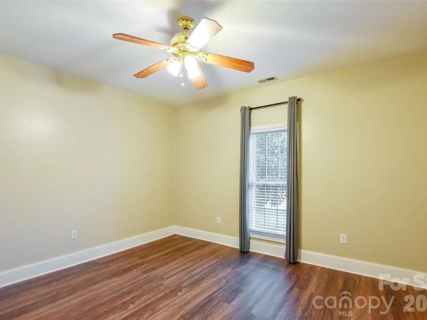 278 Chelveston Drive, Rock Hill, SC 29732.  MLS# CAR4391625, YatesRealty ID 29106. 