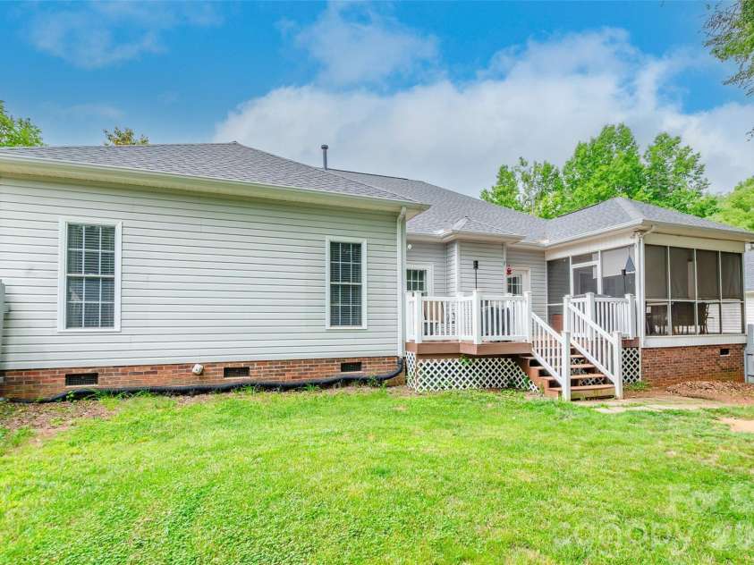 278 Chelveston Drive, Rock Hill, SC 29732.  MLS# CAR4391625, YatesRealty ID 29106. 
