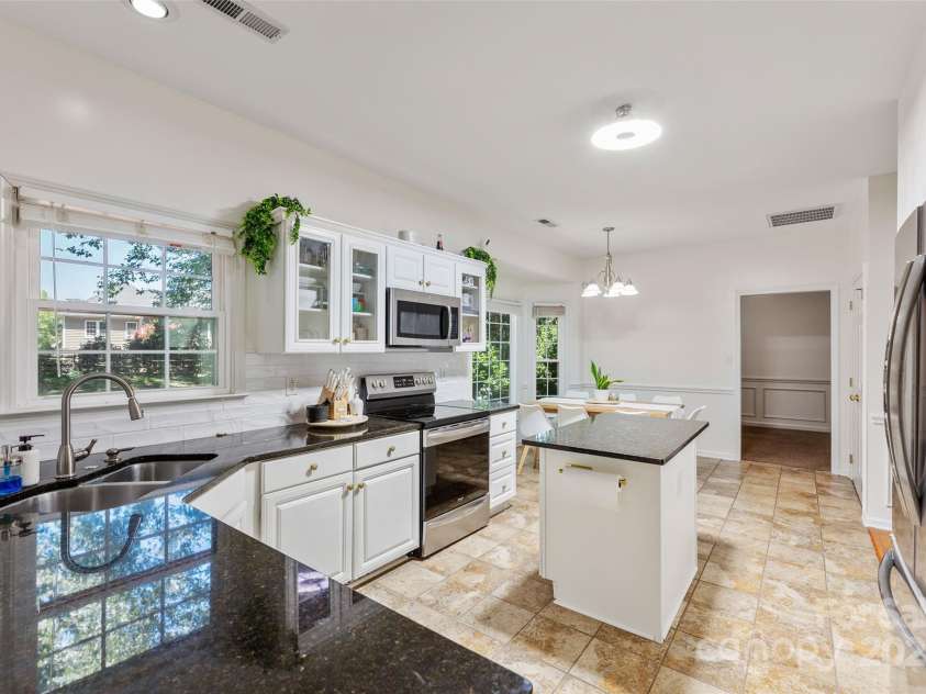 8906 Glade Court, Huntersville, NC 28078.  MLS# CAR4286078, YatesRealty ID 29106. 