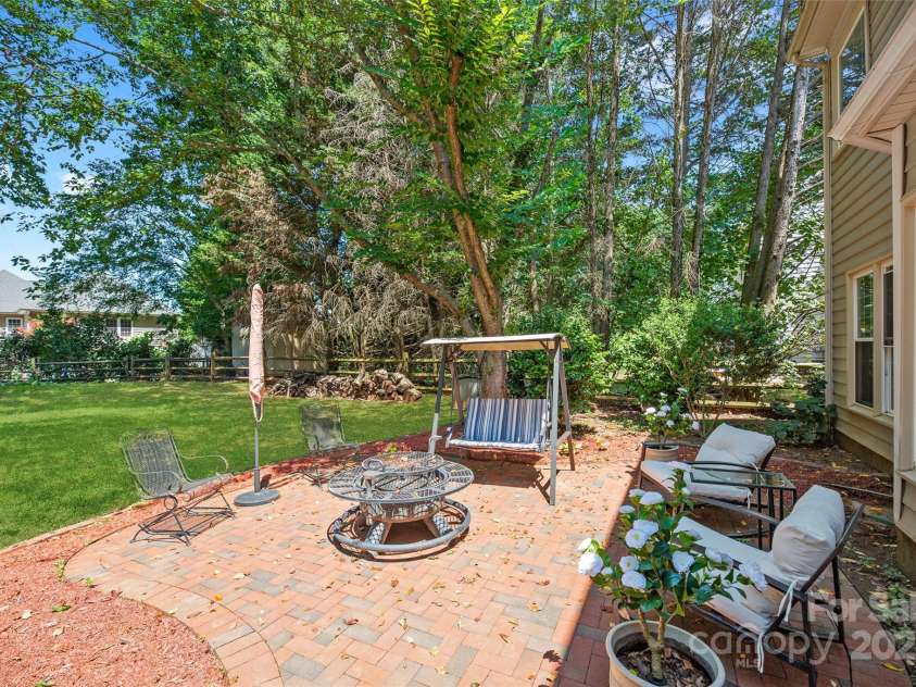 8906 Glade Court, Huntersville, NC 28078.  MLS# CAR4286078, YatesRealty ID 29106. 