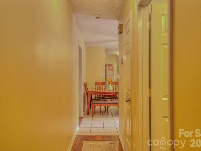 112 Amelia Drive, Hendersonville, NC 28792.  MLS# CAR4387434, YatesRealty ID 29107. 
