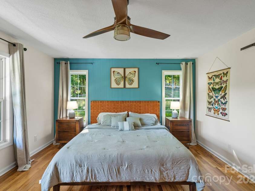 154 Burley Ridge, Candler, NC 28715.  MLS# CAR4273796, YatesRealty ID 29109. 