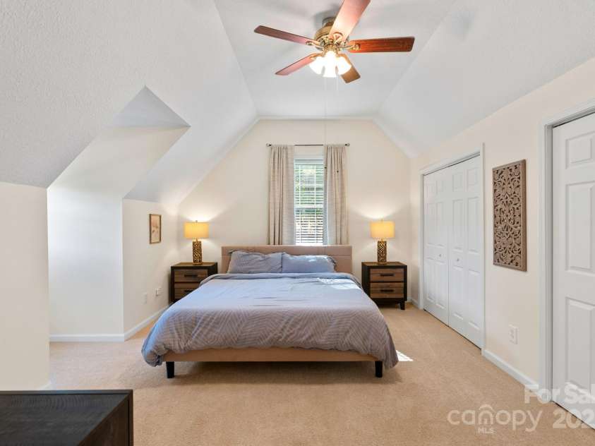 154 Burley Ridge, Candler, NC 28715.  MLS# CAR4273796, YatesRealty ID 29109. 