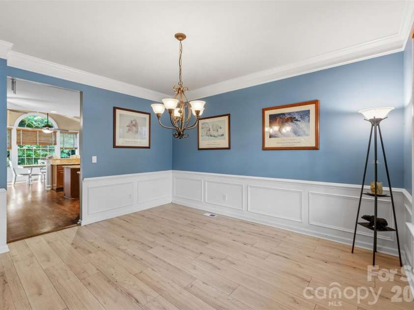 7453 Mountain Ridge Drive, Stanley, NC 28164.  MLS# CAR4382061, YatesRealty ID 29109. Diningroom