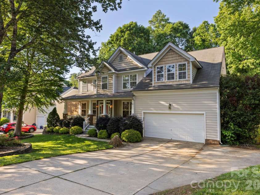7453 Mountain Ridge Drive, Stanley, NC 28164.  MLS# CAR4382061, YatesRealty ID 29109. Front Garage