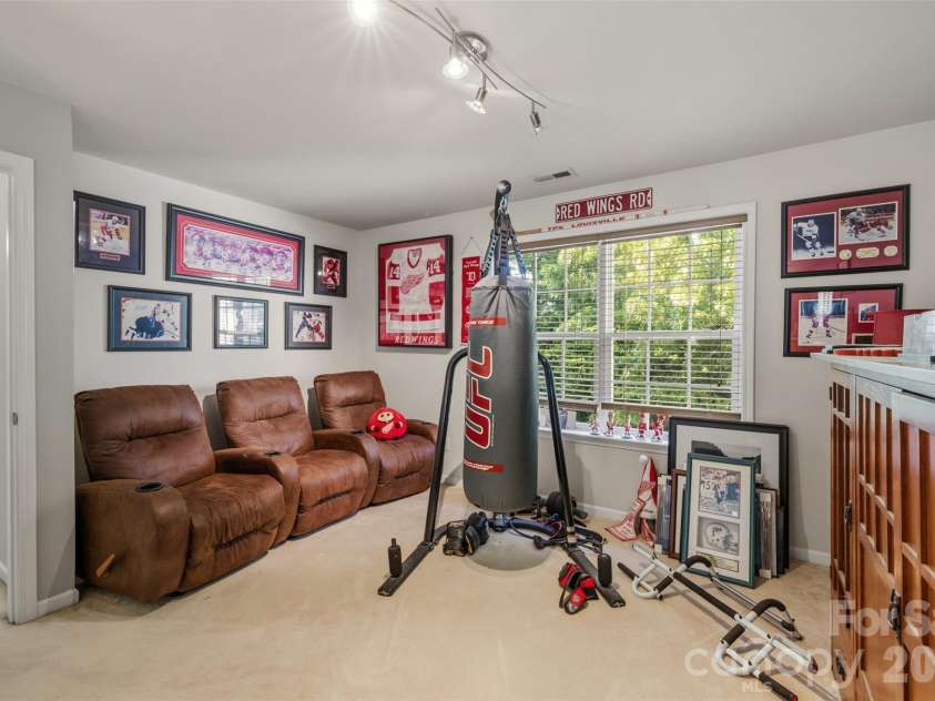 7453 Mountain Ridge Drive, Stanley, NC 28164.  MLS# CAR4382061, YatesRealty ID 29109. Left Side of Loft