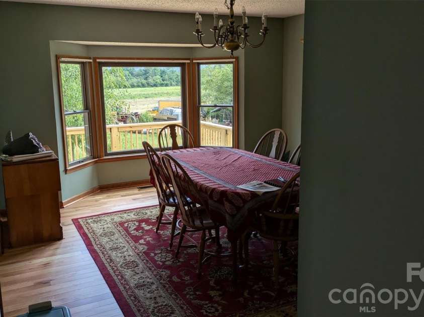 18 Amber Drive, Horse Shoe, NC 28742.  MLS# CAR4353059, YatesRealty ID 2911. 