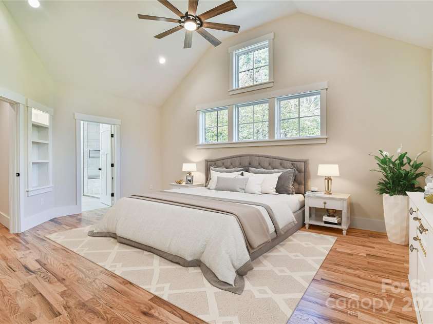 48 Crossings Circle, Fairview, NC 28730.  MLS# CAR4312919, YatesRealty ID 2911. Primary Suite with Vaulted Ceiling 