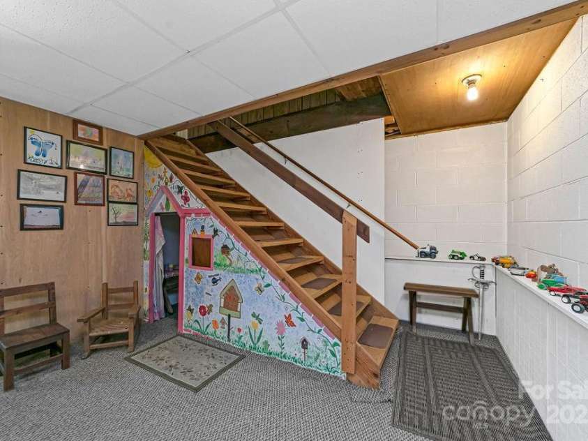 94 Sweetwater Lane, Pisgah Forest, NC 28768.  MLS# CAR4124609, YatesRealty ID 2911. Cute playarea