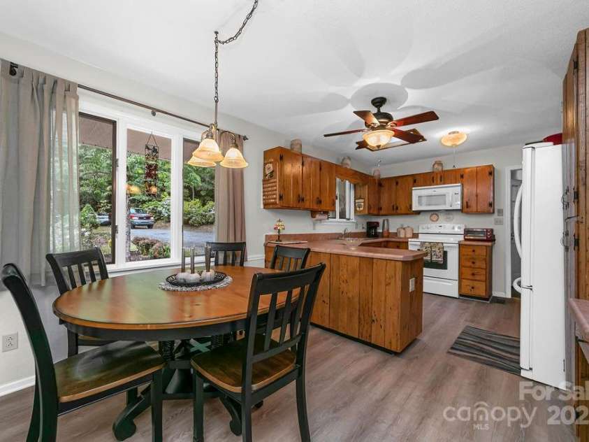 94 Sweetwater Lane, Pisgah Forest, NC 28768.  MLS# CAR4124609, YatesRealty ID 2911. Open Kitchen