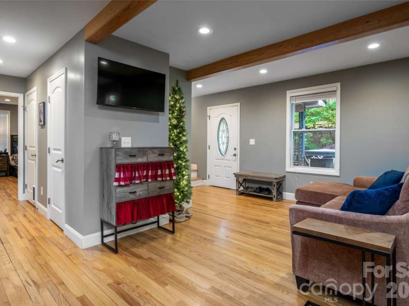 34 Wintercrest Drive, Candler, NC 28715.  MLS# CAR4387691, YatesRealty ID 29110. 