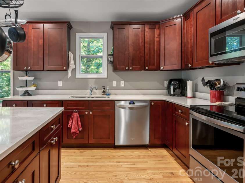 34 Wintercrest Drive, Candler, NC 28715.  MLS# CAR4387691, YatesRealty ID 29110. 