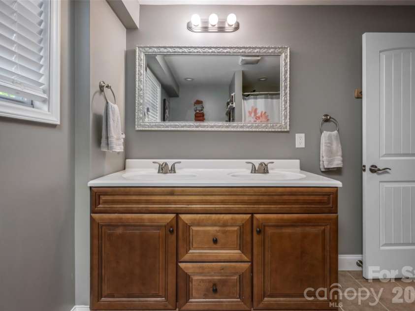 34 Wintercrest Drive, Candler, NC 28715.  MLS# CAR4387691, YatesRealty ID 29110. 