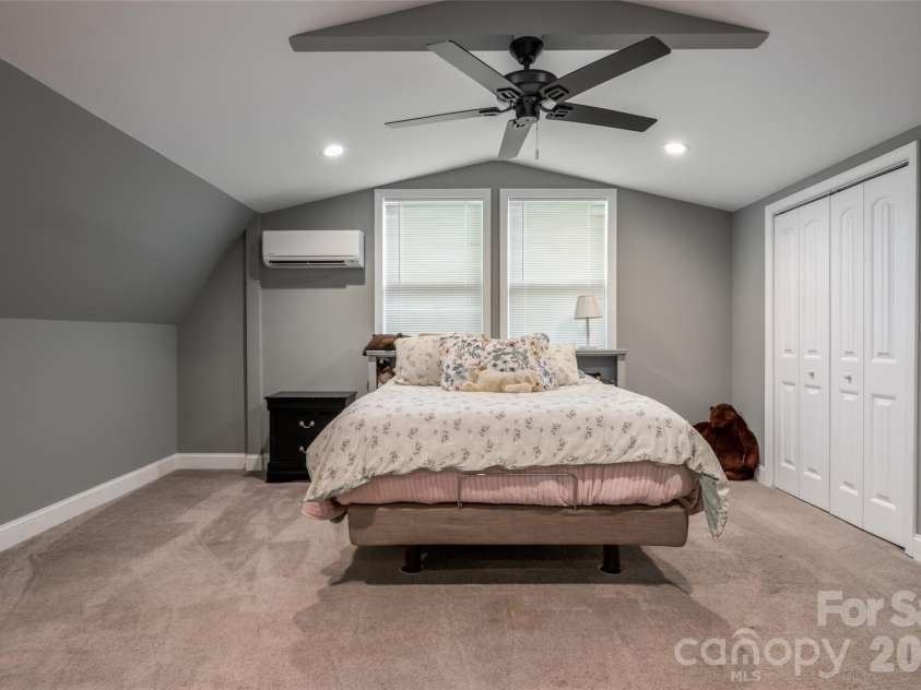 34 Wintercrest Drive, Candler, NC 28715.  MLS# CAR4387691, YatesRealty ID 29110. 