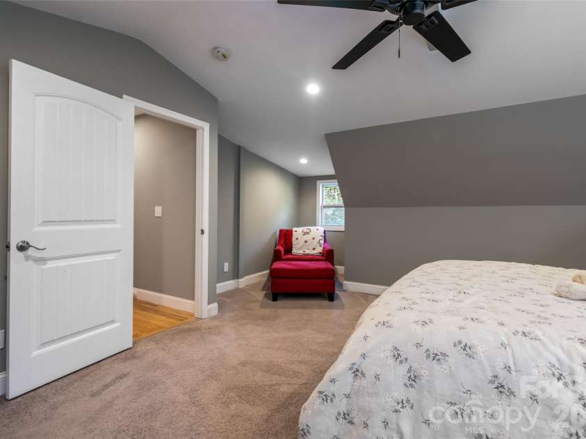34 Wintercrest Drive, Candler, NC 28715.  MLS# CAR4387691, YatesRealty ID 29110. 