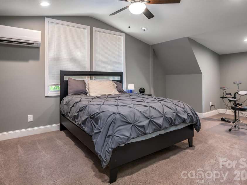 34 Wintercrest Drive, Candler, NC 28715.  MLS# CAR4387691, YatesRealty ID 29110. 
