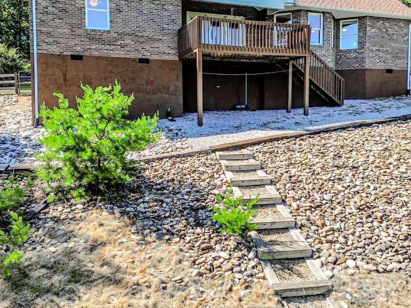 485 Mountain Lookout Drive, Bostic, NC 28018.  MLS# CAR4286310, YatesRealty ID 29110. 