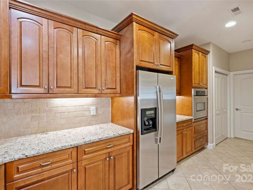 2407 Royal Anne Drive, Denver, NC 28037.  MLS# CAR4280013, YatesRealty ID 29111. 