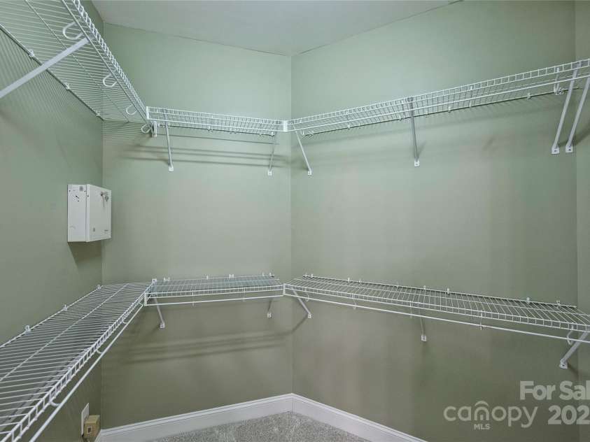 2407 Royal Anne Drive, Denver, NC 28037.  MLS# CAR4280013, YatesRealty ID 29111. Lrg Accessible Closet