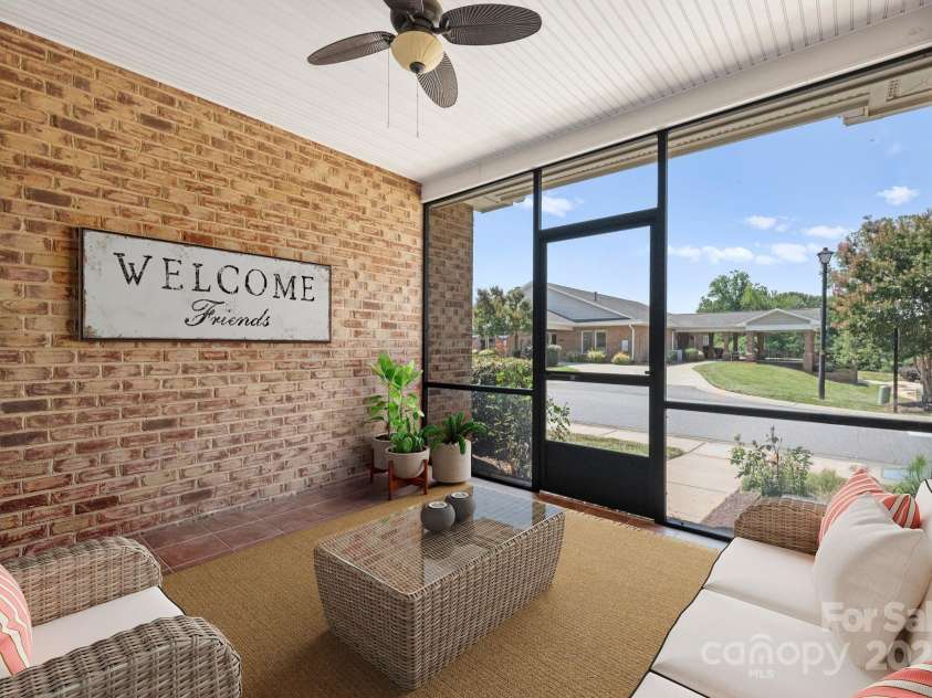 2407 Royal Anne Drive, Denver, NC 28037.  MLS# CAR4280013, YatesRealty ID 29111. Wonderful Indoor/Outdoor Living space