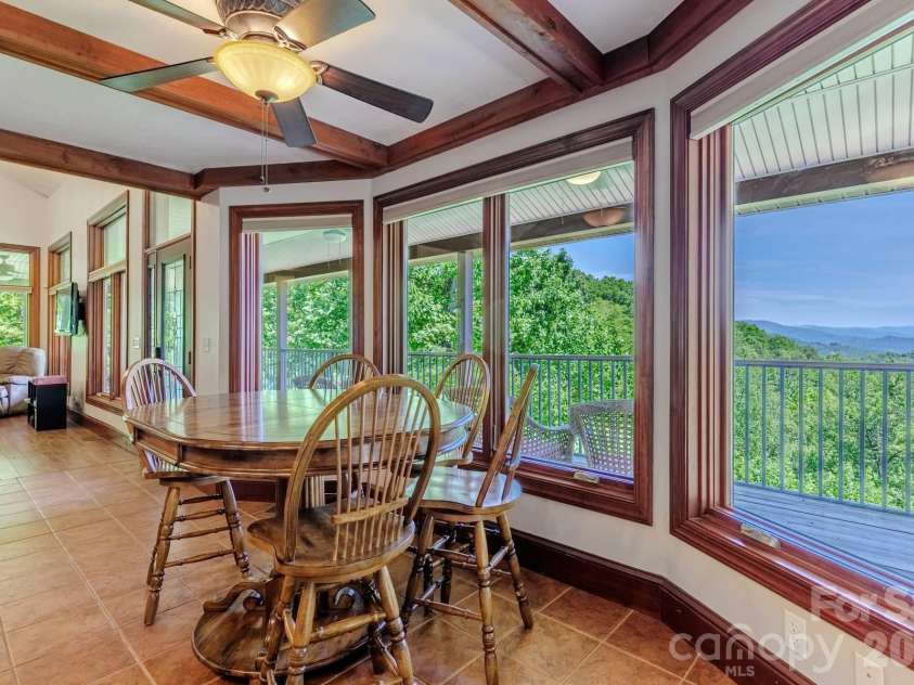 860 Butternut Ridge, Bryson City, NC 28713.  MLS# CAR4380751, YatesRealty ID 29112. 