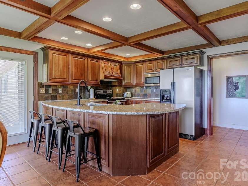 860 Butternut Ridge, Bryson City, NC 28713.  MLS# CAR4380751, YatesRealty ID 29112. 