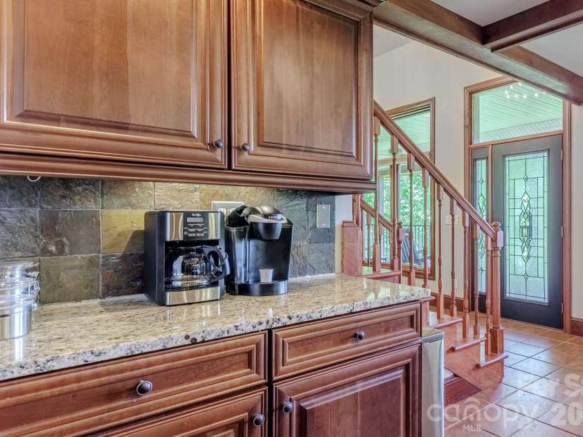 860 Butternut Ridge, Bryson City, NC 28713.  MLS# CAR4380751, YatesRealty ID 29112. 