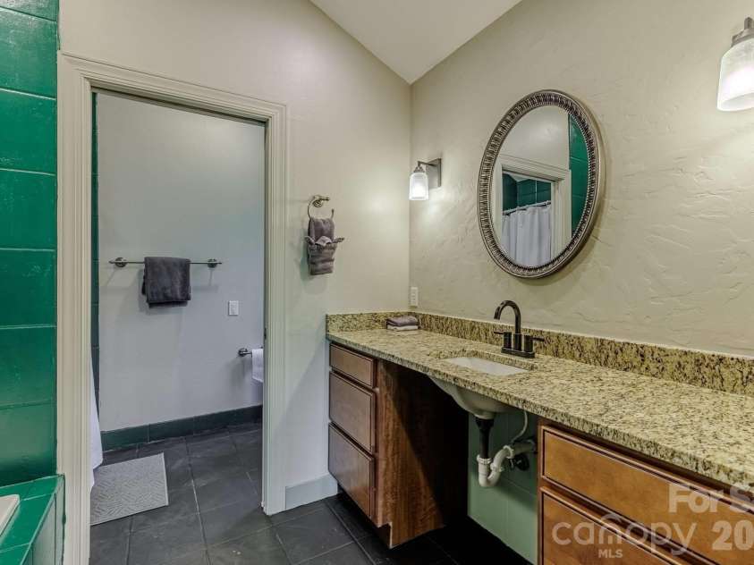 860 Butternut Ridge, Bryson City, NC 28713.  MLS# CAR4380751, YatesRealty ID 29112. 