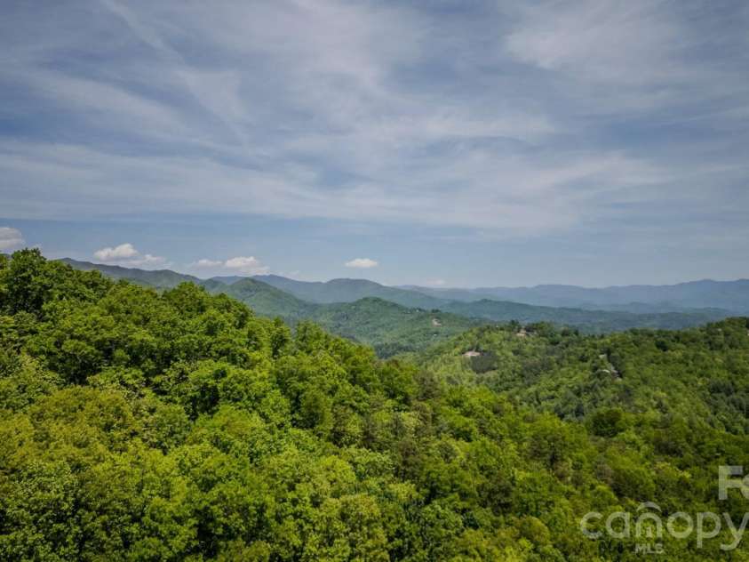 860 Butternut Ridge, Bryson City, NC 28713.  MLS# CAR4380751, YatesRealty ID 29112. 