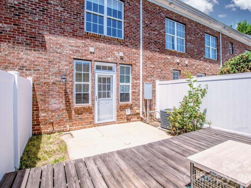163 Singleton Road, Mooresville, NC 28117.  MLS# CAR4388222, YatesRealty ID 29113. 