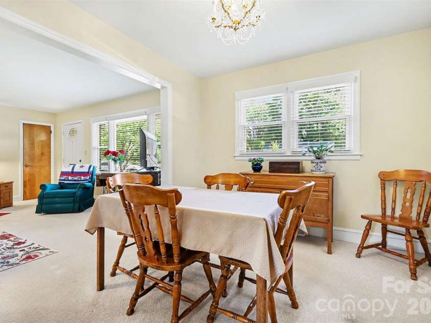 2240 Ashley Road, Charlotte, NC 28208.  MLS# CAR4373371, YatesRealty ID 29114. 