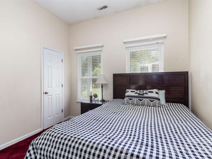 9520 Marshbrooke Road, Matthews, NC 28105.  MLS# CAR4272465, YatesRealty ID 29115. 