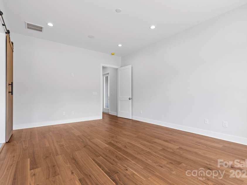 113 Peacehaven Place, Statesville, NC 28625.  MLS# CAR4280246, YatesRealty ID 29117. 