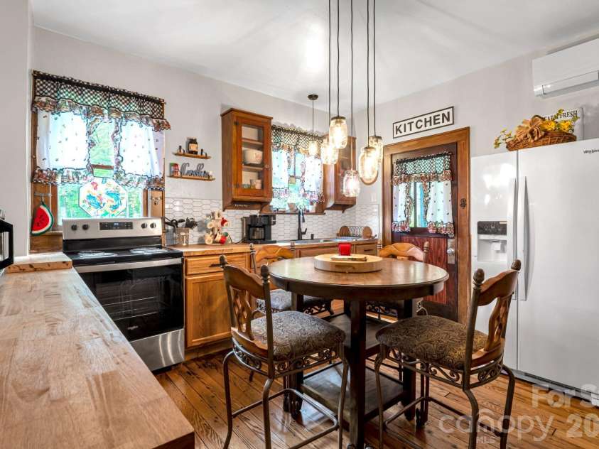 2355 Soco Road, Maggie Valley, NC 28751.  MLS# CAR4376421, YatesRealty ID 29119. 