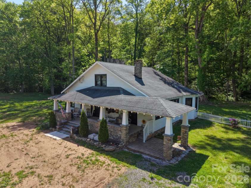 2355 Soco Road, Maggie Valley, NC 28751.  MLS# CAR4376421, YatesRealty ID 29119. 