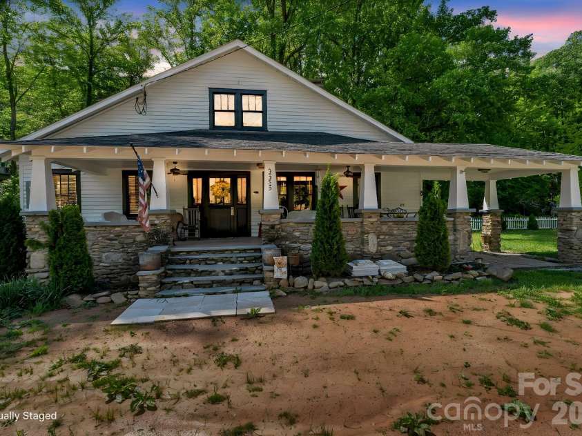 2355 Soco Road, Maggie Valley, NC 28751.  MLS# CAR4376421, YatesRealty ID 29119. 