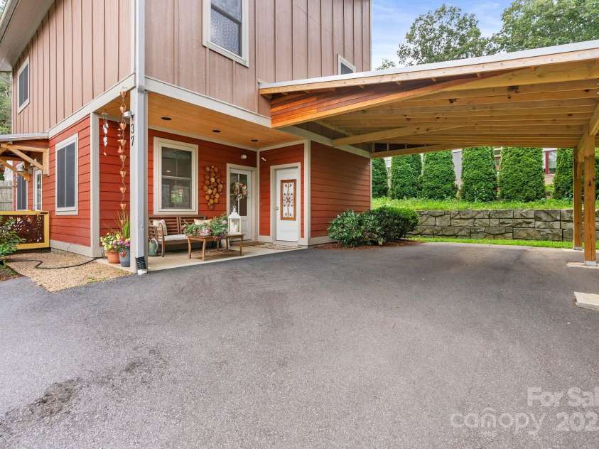 37 Bryant Street, Asheville, NC 28806.  MLS# CAR4332306, YatesRealty ID 29119. New Carport